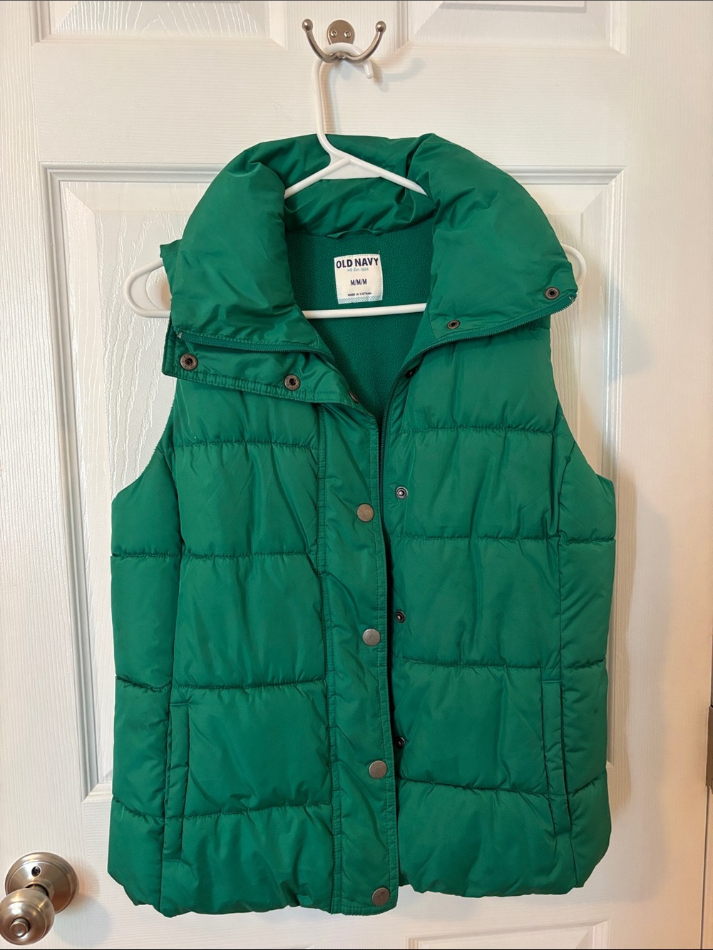 Old Navy Women's Kelly Green Quilted Puffer Vest, Size M